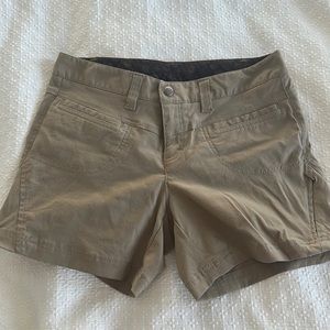 Athleta shorts size 6